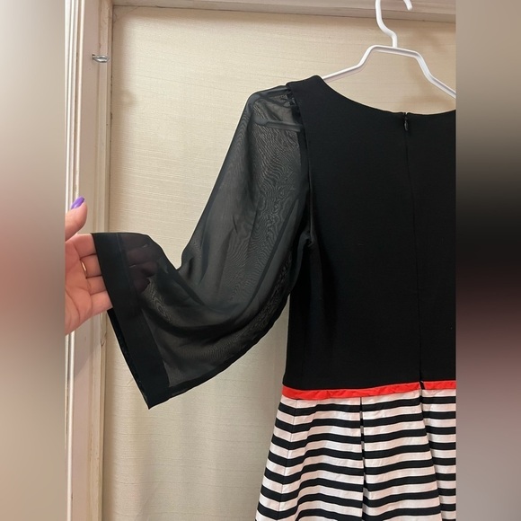 Judith and Charles beautiful black sheer arms striped skirt dress size 4 - Picture 8 of 9